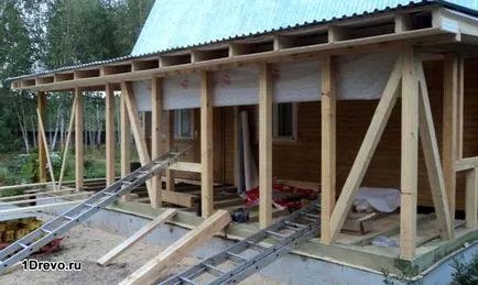 Veranda la casa cu propriile sale mâini din etapele de arbori de construcție