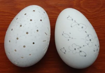 Hímzés szalagokkal tojás (tojáshéj)