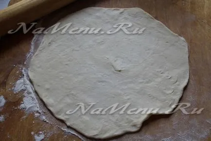 Татарски вкусни торти qistibi с картофи, рецептата със снимка