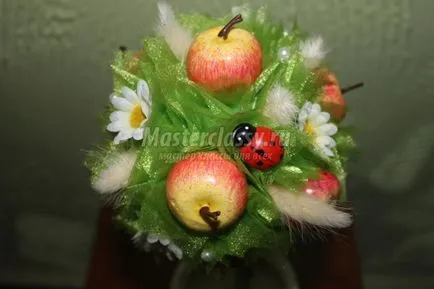 Apple Topiary собствените си ръце