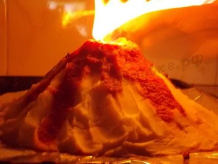 Vulcanul - reteta cu fotografii fel de mâncare foarte spectaculos de cartofi!