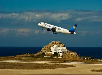 Aeroportul din Santorini cum să obțineți în cazul în care el este, servicii, comentarii de călătorie