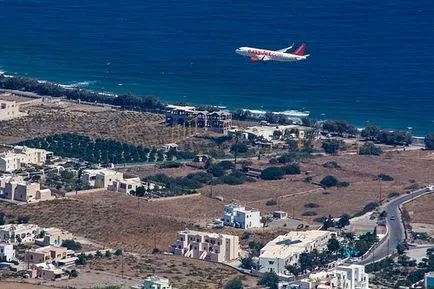 Aeroportul din Santorini și cum să ajungi la hotel