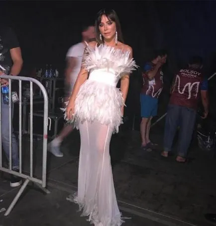 Ani Lorak csalódott rajongók egy új képet - showbiznisz on