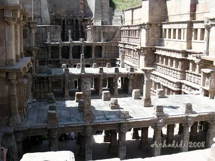 Baoli (Vav) - o capodopera arhitecturala a arhitecturii indiene si sculptura din India, India, în limba rusă ~ în viață