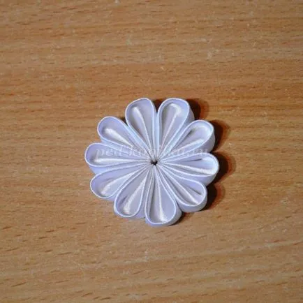 Гривна в kanzashi техника