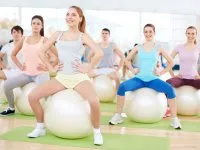 exerciții eficiente pentru echilibrul și coordonarea mișcărilor, club de femei
