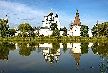 Joseph-Volokolamsk kolostor címét, hogyan juthatunk el oda, történelem, leírás