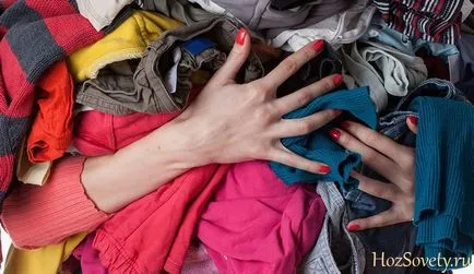 Hogyan mossa a penész le ruháit és megszabadulni a szag