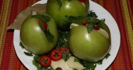 Cum delicioase pentru a găti tomate verzi umplute pentru iarnă