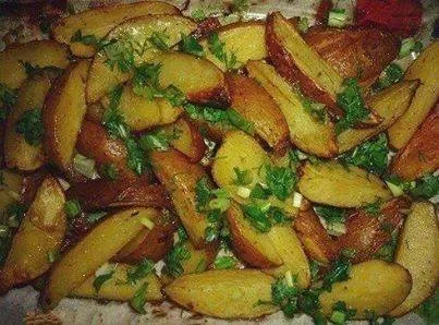 Картофи с чесън във фурната 1000 тайни