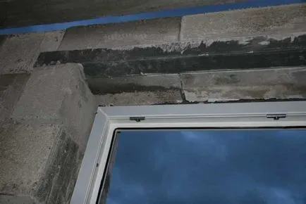Kőműves ablaknyílás módon csinál