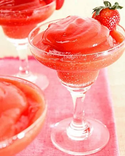 Strawberry Margarita koktél recept otthon