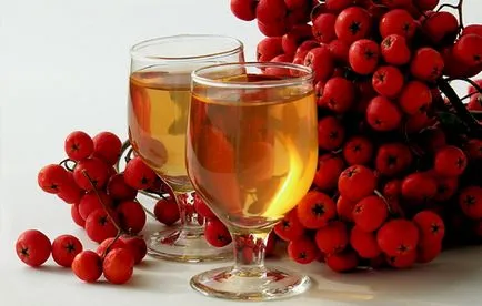 Лечение на хемороиди rowanberry сок