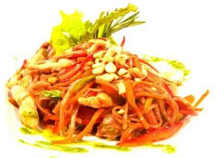 Udon юфка с печен праз и скариди - всички ястия в света