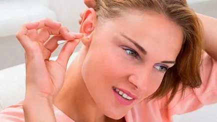 Pot curăța durere de ureche rănit de cerumen