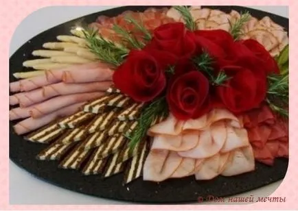 Месо, риба и сирене табела като приятно рязане въпрос