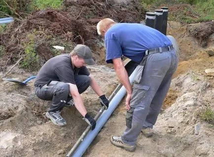 A lejtőn a csatornázási csövek méterenként a lejtése, milyen úgy mérjük, mint az eltérés a száma