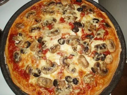 Pizza gombával, hogyan kell főzni egy pizza gombával otthon