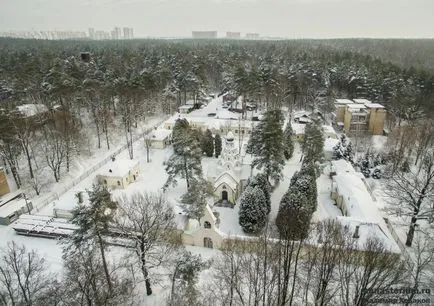 Под сянката на скит на благодатта