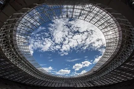 Raportarea din construcția stadionului „Luzhniki“ fotografie