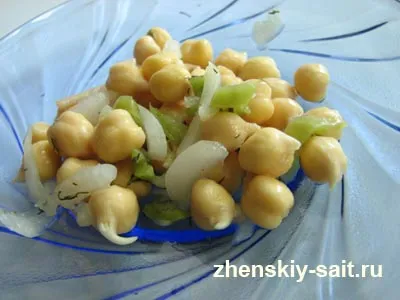 Salata germinate năut