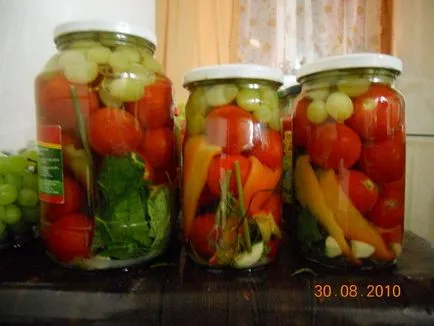 Salate pentru bucătarul de iarnă de tomate în mod corespunzător