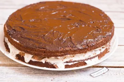 Csokoládé torta kakaós - lépésről lépésre recept, hogyan kell főzni fotókkal