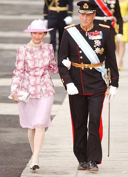 Esküvő Prince Felipe és Letitsii Ortis rokasolano