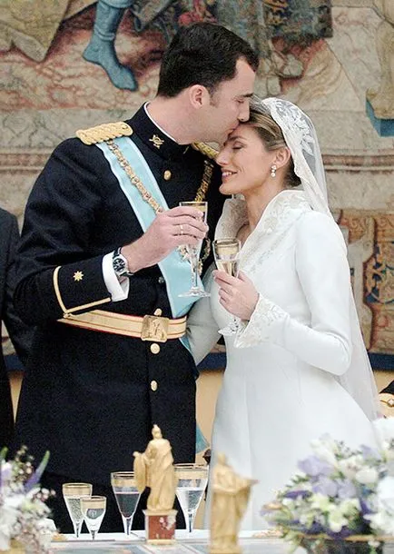 Esküvő Prince Felipe és Letitsii Ortis rokasolano