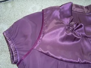 Tehnologia de articole de îmbrăcăminte de cusut din satin crep satin