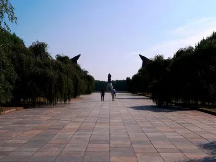 Treptow Park, Berlin, Germania descriere, fotografii, care se află pe hartă, cum să obțineți