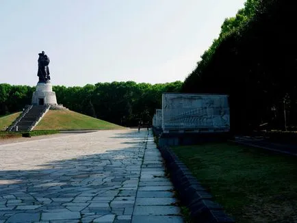 Treptow Park, Berlin, Németország leírás, fényképek, amely a térképen, hogyan juthat