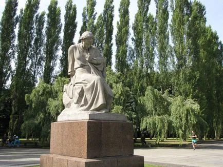 Treptow Park, Berlin, Németország leírás, fényképek, amely a térképen, hogyan juthat