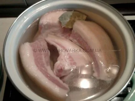 bacon fiert cu obrajii de porc cu mirodenii - o rețetă cum să gătească cu fotografii, kuhovarka