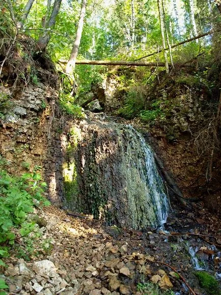 Beresnyatsky Falls - River Nemda River, a honlapjára az utazás és turizmus