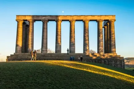 Mit kell tennie kötelező Edinburgh, hová menjen