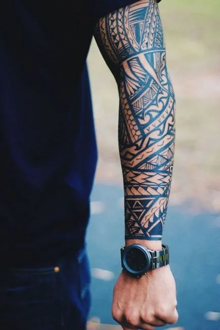 tatuaje negru sau stil de tatuaj blekvork