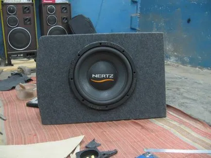 Asigurați-o carcasă „stealth“ subwoofer în aripa - pasionații de automobile Daewoo Nubira