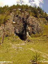 Denisova Pestera - monument arheologic din Munții Altai