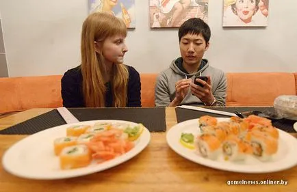 Experimentul a fost un adevărat sushi japonez gustat reale Gomel - Noutăți în imagini