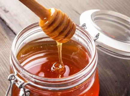 Дягилев мед изглежда, композиция, полезни и лечебни свойства