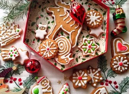 Gingerbread бисквитки с глазура от домашна рецепта с стъпка по стъпка снимки