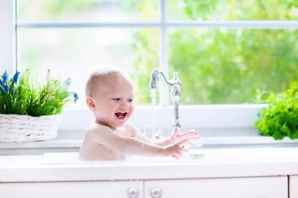 Hogyan fürödni a baba, ha a baba allergia