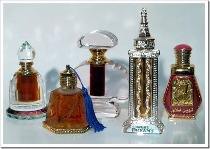 Cum să utilizați recomandări ulei de parfum, care va permite cea mai corectă