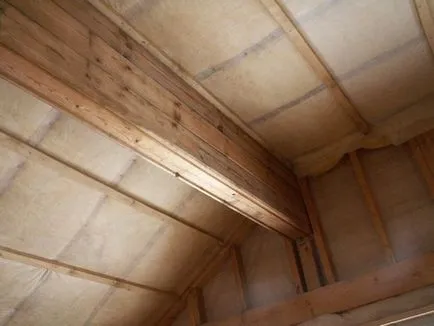 Как правилно да се изолира тавана в една дървена къща