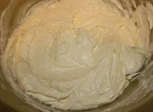 Cum de a găti prăjitură cu brânză cu crema de branza - un pas dovedit cu reteta pas cu fotografii pe blog delicios