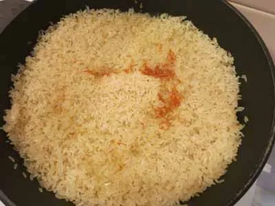 Főzni ropogós rizs sáfrány, rizs főzni finom és gyors - recept fotók