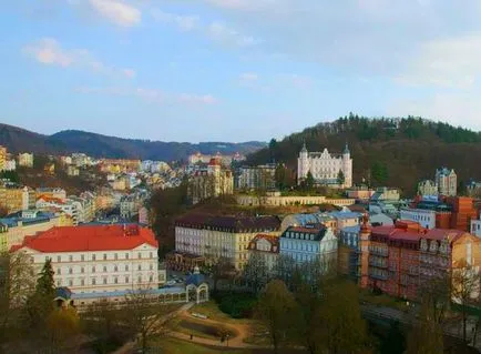 Karlovy Vary primăvară în martie, aprilie și mai