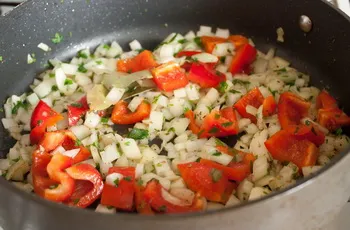 Hogyan kell főzni a pörköltet Chicken Creole - bizonyított lépésről lépésre recept fotók ízletes